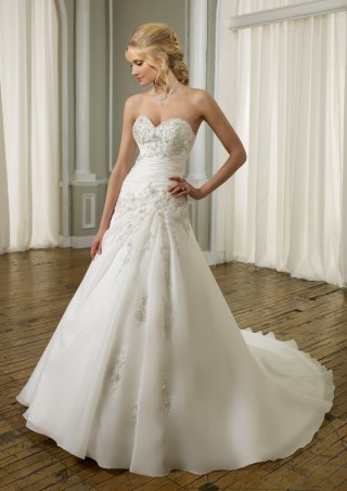 Sweetheart Organza Princess Beaded A-Line Bridal Gown