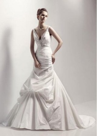 Sexy Deep V-Neckline Taffeta Cheap 2012 Bridal Gown