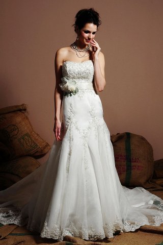 2012 Dramatic Satin and Organza Strapless Bridal Gown