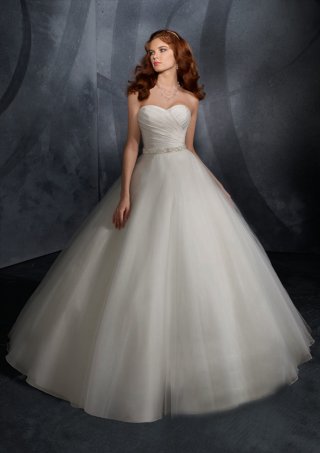 Luxury manual book bead small trailing wedding dress