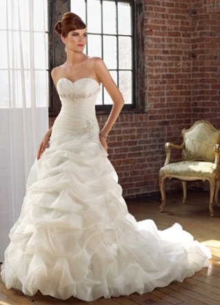 Luxury Ivory Satin Organza Sweet Heart A-line Wedding Dress
