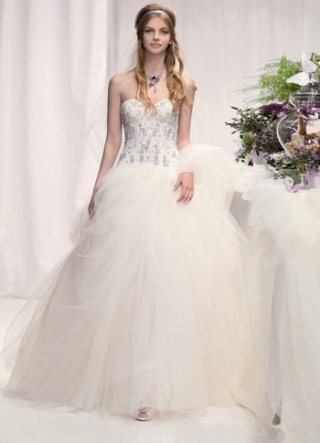 White Romantic Tulle Swetheart A-line Celebrity Wedding Dresses