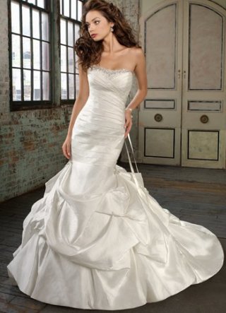Ivory Strapless Sweep Train Mermaid Trumpet Satin Wedding Dress