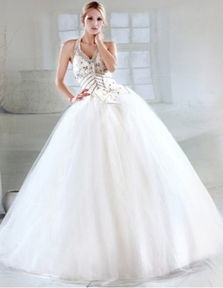 Elegant Designer Embroidery Strapless Wedding Dresses