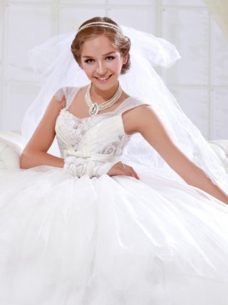 Luxury Lace Wedding Dress