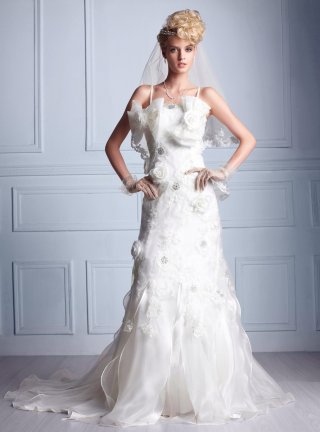 2012 Italian-style luxury senior flash custom embroidery applique diamond luxury tail wedding dress