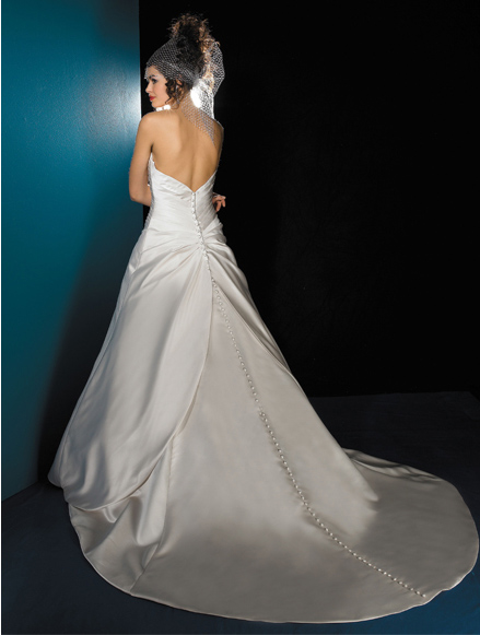 2012 Wrinkle Satin Strapless A-line Satin Court Train Wedding Bridal Gown