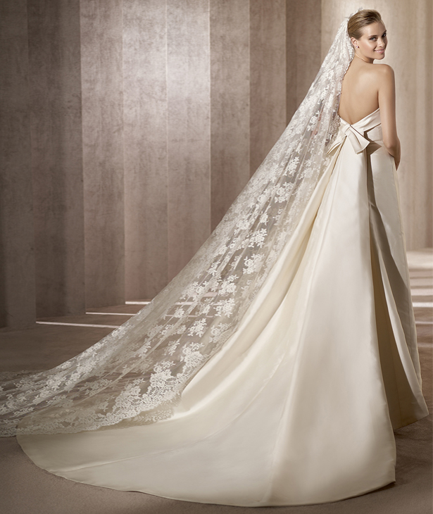 2012 Low Back Tube Top Style Satin Modest Court Train A-line Wedding Bridal Gown