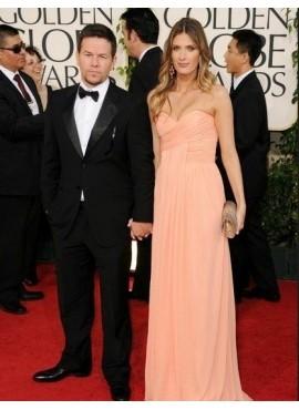 Elegant Strapless Sweatheart Ruffles Sheath Evening Dresses