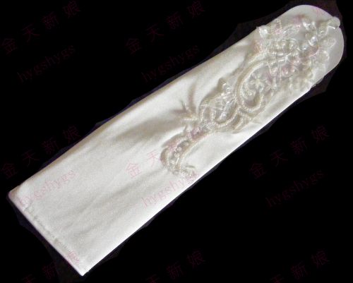 Beated Flower Wedding Gloves Beated Flower Wedding Gloves