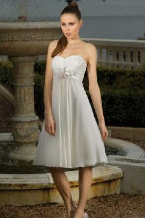 Short Sweetheart Chiffon Bridal Gown