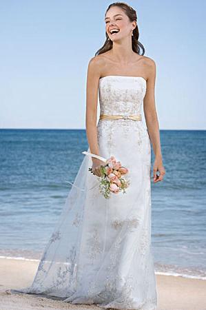 Column Strapless Chapel Lace Bridal Gown