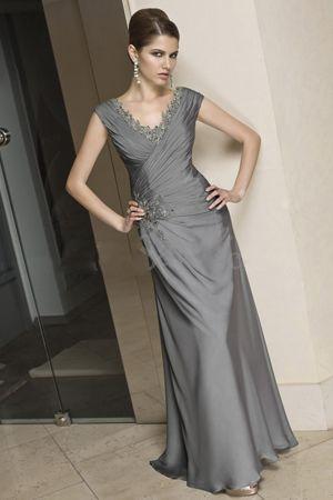 Lace-adorning V Neck for Elegant Mother of the Bride Dresses