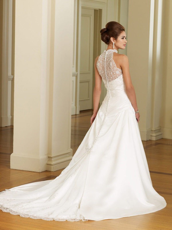 Modern Floor Length A-Line Round-Neck Sweep Train With Lace,Button Wedding Dresses WDresses00698