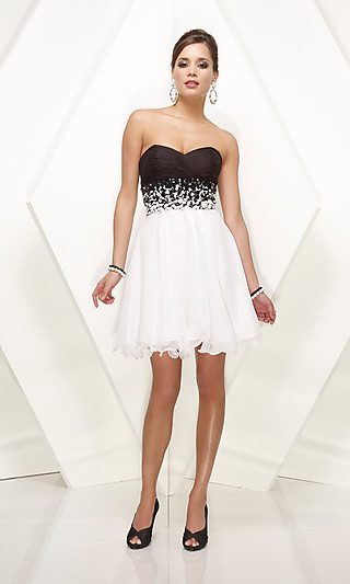 Black and White A line Strapless Short Evening Dress