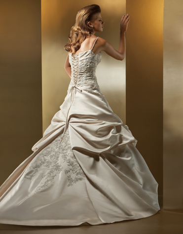 Cheap Spaghetti Straps Designer A-line Satin Beaded Applique style Corset Wedding dresses