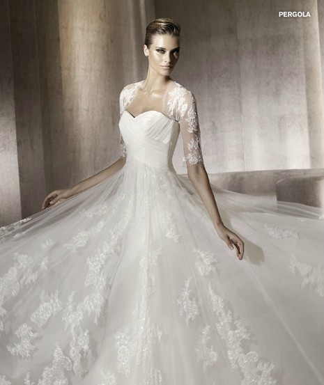 2012 Designer Vintage Lace Wedding Dress with Jacket 2012 Designer Vintage Lace Wedding Dress with Jacket